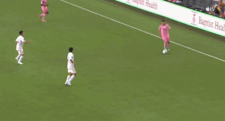 迈阿密国际3-1洛杉矶银河，梅西传射，苏亚雷斯，阿尔巴破门