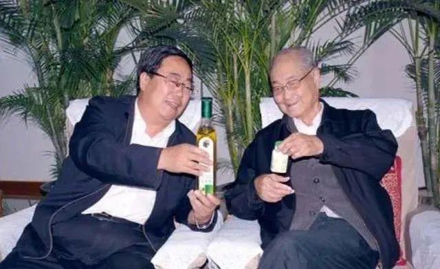 唯一在世的中共一代领导人,曾任中央政治局常委,如今109岁